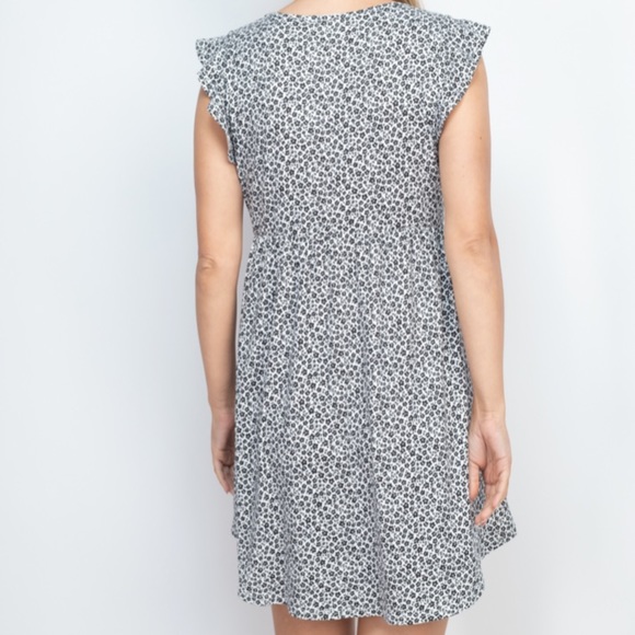 ❤️LAST L NEW SOFT BlackWhite Floral Ruffle Sleeve Dress - Picture 5 of 10